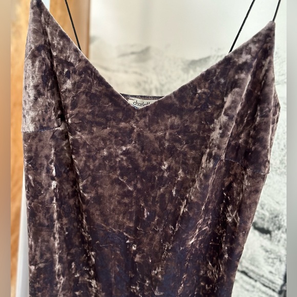 Velvet, midi dress from Charlotte Russe. Size small.Body con with elastic straps - Picture 3 of 11